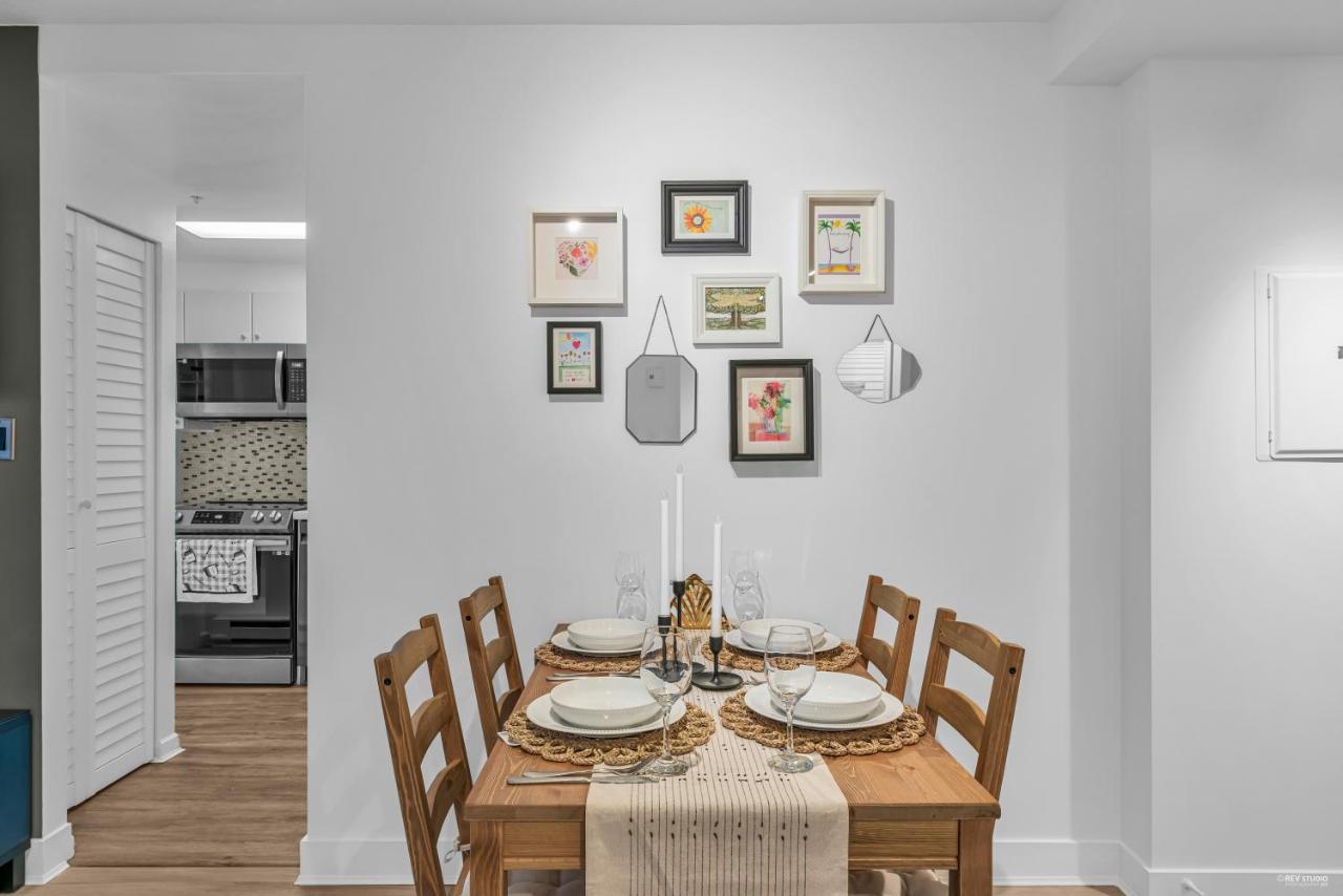 1-Br Condo In Downtown Coal Harbour With Parking And City Views Vancouver Exteriör bild