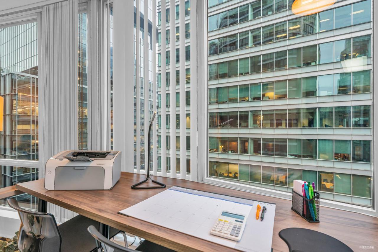 1-Br Condo In Downtown Coal Harbour With Parking And City Views Vancouver Exteriör bild
