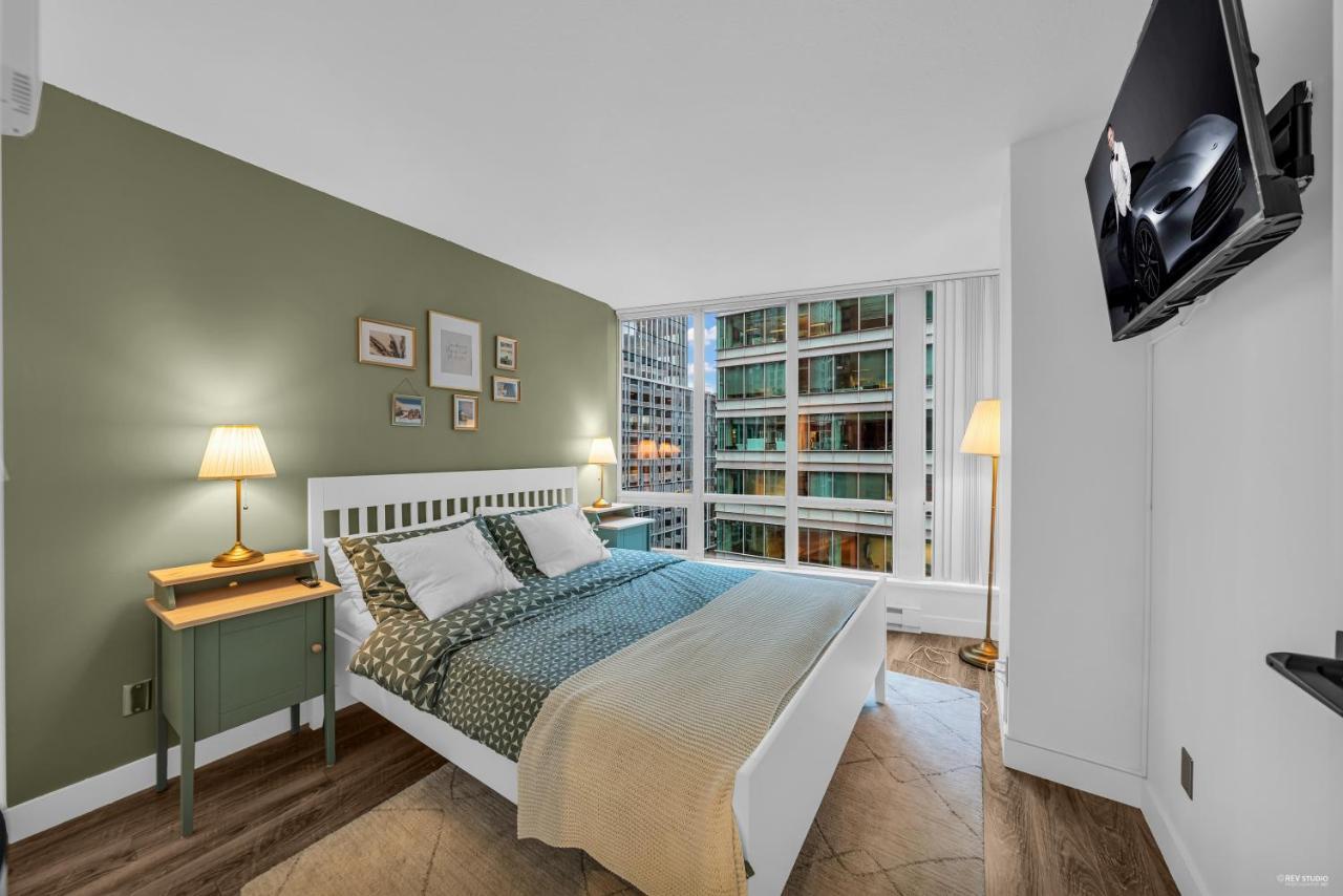 1-Br Condo In Downtown Coal Harbour With Parking And City Views Vancouver Exteriör bild